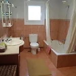 Casa Lidia, Ideal Familias Y Grupos Hébergement de vacances *